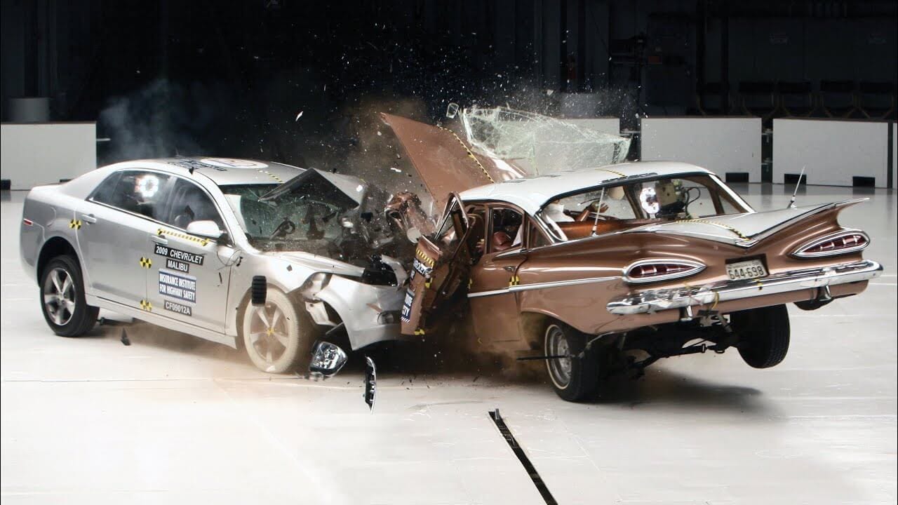 1959 Chevrolet Bel Air vs. 2009 Chevrolet Malibu IIHS crash test – youtube