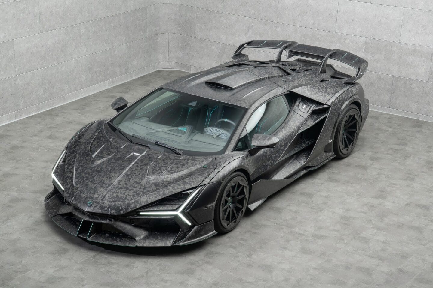 Mansory CARBONADO X